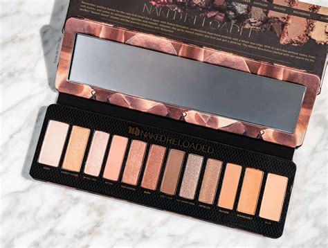 Urban Decay Naked Reloaded Eyeshadow Palette, Nude Bronze。